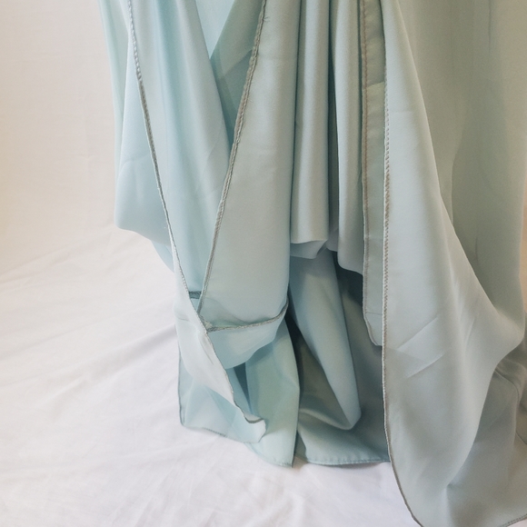 Jim Hjelm Occasions Chiffon Gown - Picture 11 of 12